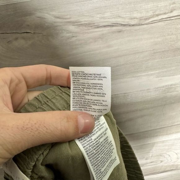 H&M LOGG Womens Olive Shorts Size 4 - Picture 8 of 8